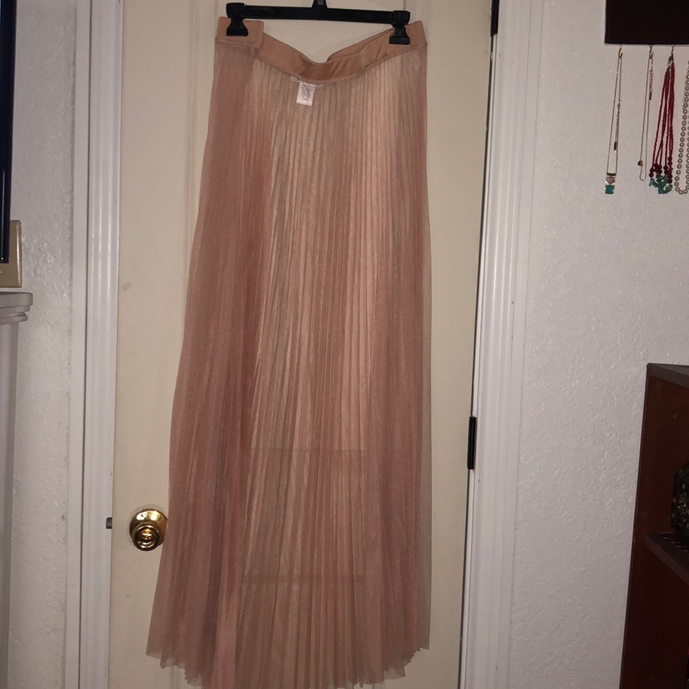 Dollskill pleated maxi skirt